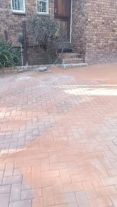 Completed herringbone brick paved driveway
